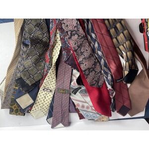 Lot of 22 Men's Full-Length Ties ~ Various Designs, Silk